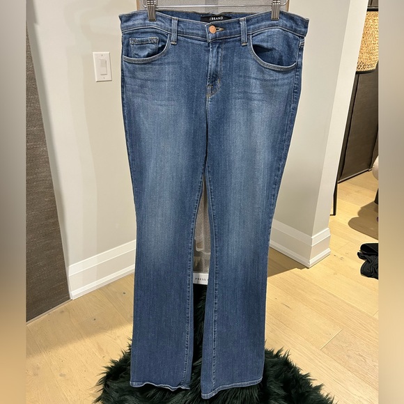 J Brand women’s size 31 Betty Bootcut Jeans in Disclosure - Picture 3 of 5
